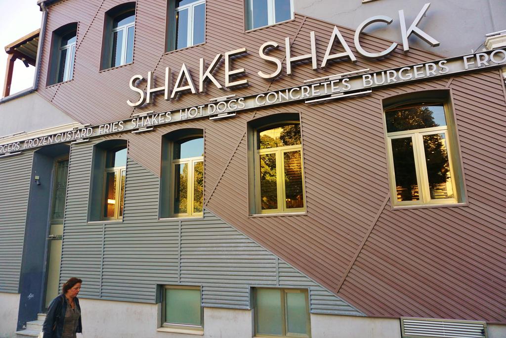 Shake Shack Restaurants